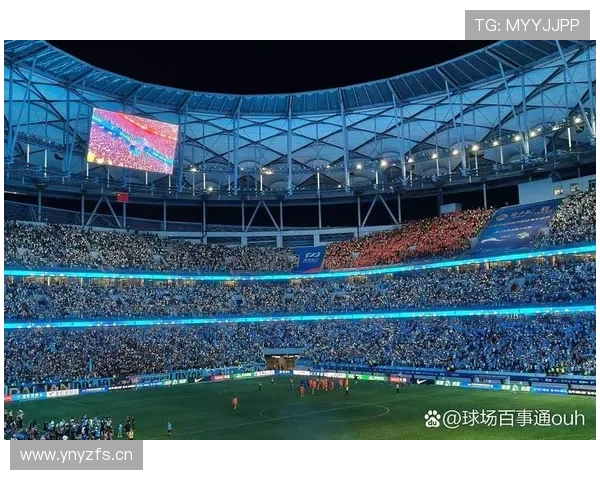 中超战火重燃，主场球队表现稳健，千名球迷共赴绿茵盛宴