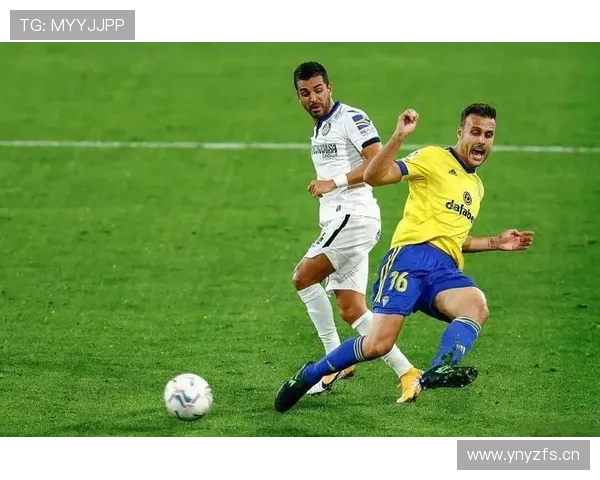 瓦伦西亚保级形势趋于严峻,多场关键失利导致积分压力逐步增加 瓦伦西亚保级形势趋于严峻,多场关键失利导致积分压力逐步增加