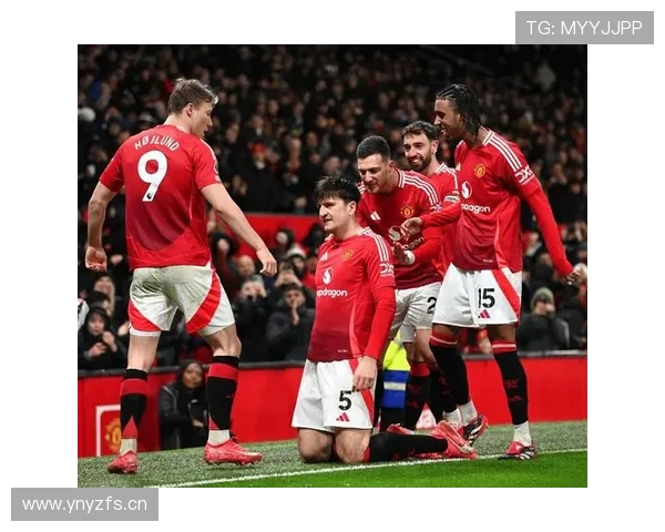 曼联中场一断就崩,攻防转换彻底失控! 曼联中场一断就崩,攻防转换彻底失控!